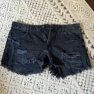 H&M black distressed denim shorts